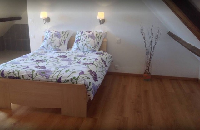 Cozy suite, spacious and quiet. Ideal location