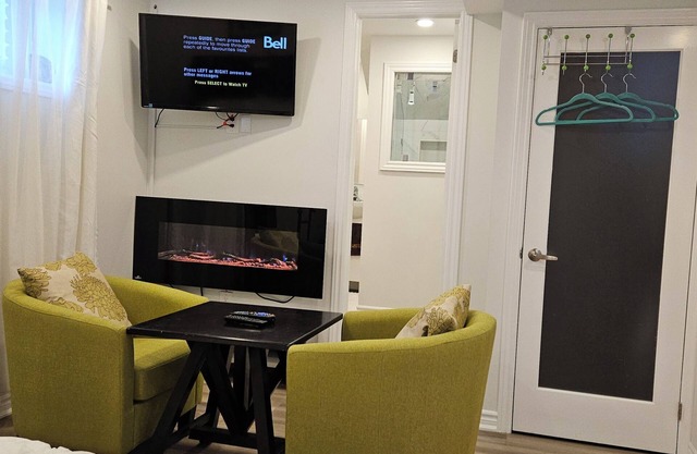 Cozy walkout basement. In the middle of Wineries the best in Niagara region.