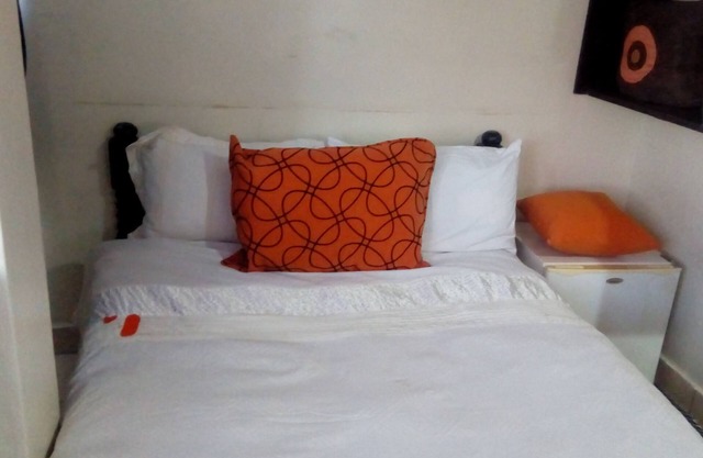 Cozy wifi studio room