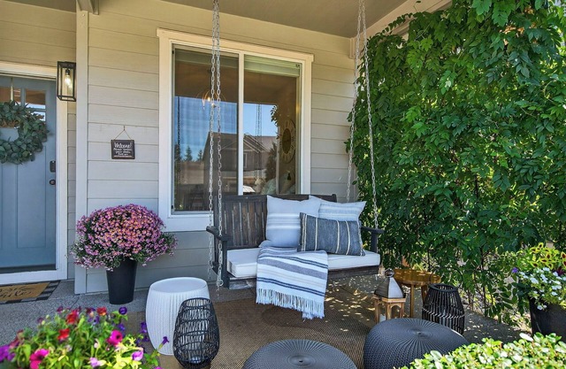 Cozy Wine Country Retreat Near Downtown Newberg
