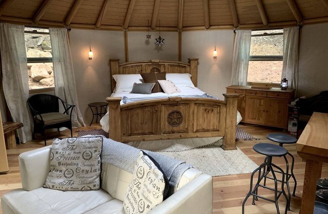 Cozy Yurt in the Woods for a Romantic Off-Grid Escape near Weed, California