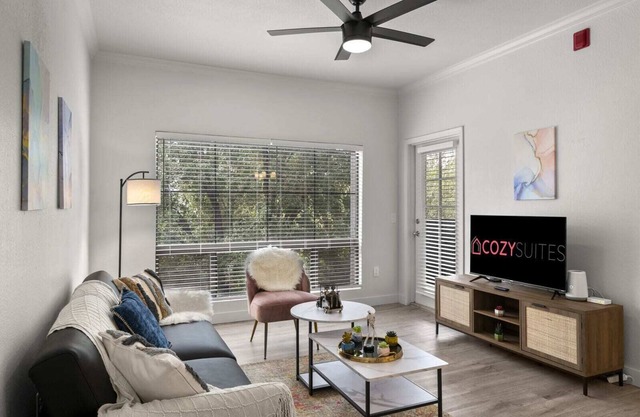 CozySuites Chandler 2BR with 2 pools and Jacuzzi 01