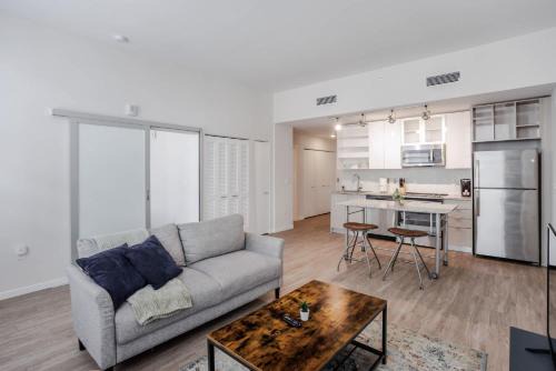 CozySuites Sky Central #4