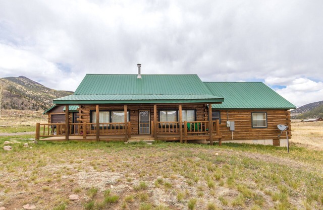 Creede Cabin - Dogs Welcome - Amazing Views - Large Deck