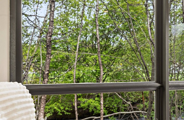 Creekside Cottage near Downtown Anchorage