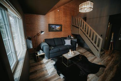 Creekside Villa