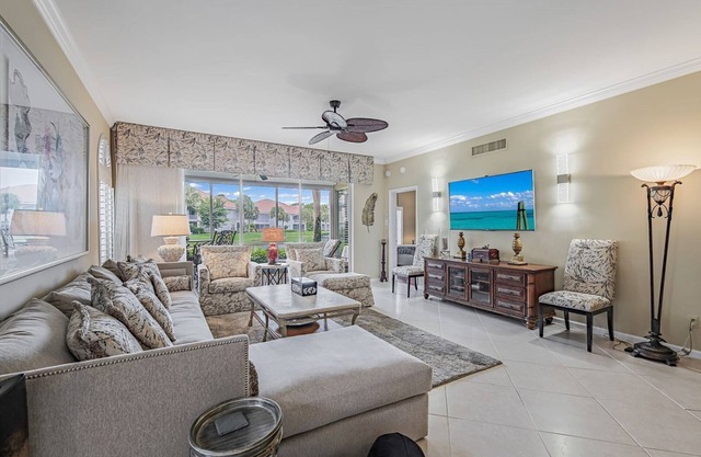 Crescent at Pelican Bay