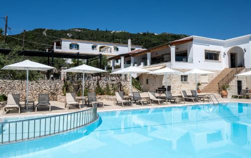 Crystal Blue Hotel, Barbati
