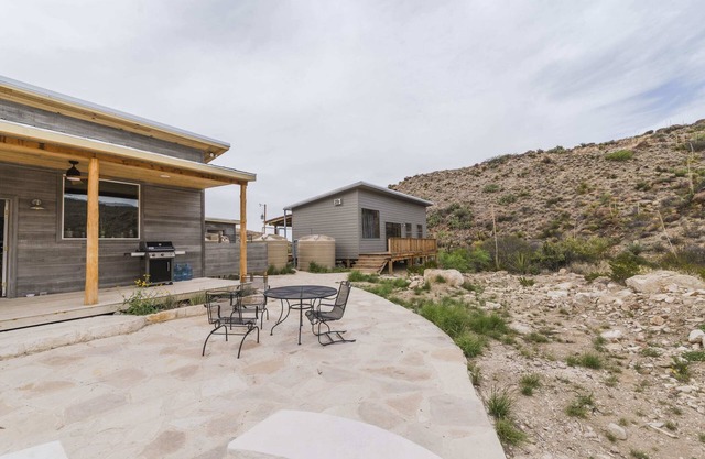 Crystal Mountain Cabin PLUS Bunkhouse. TWO Houses