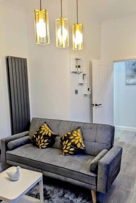 Crystal Palace Stylish gfloor 1bed apartment,3 minutes walk to Crystal palace station