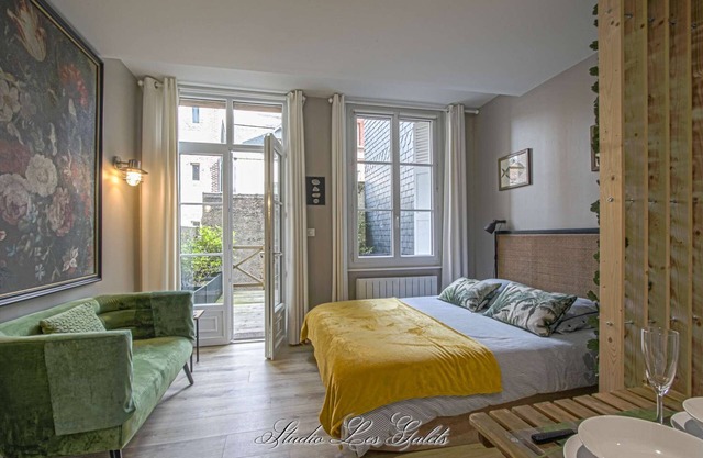Cute studio on GF w/bed & private terrace hyper quiet & central - Studio Les Galets ★