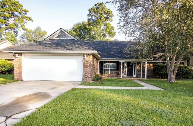 Cute western themed home with many unique features
