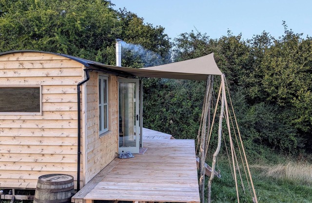 Cwtch Bryn | Off-grid Escape | Wilder Nature