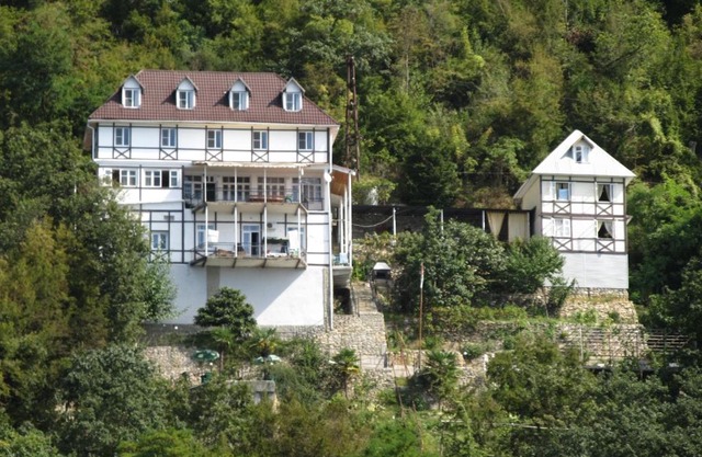 Dacha khudozhnikov v Gagre