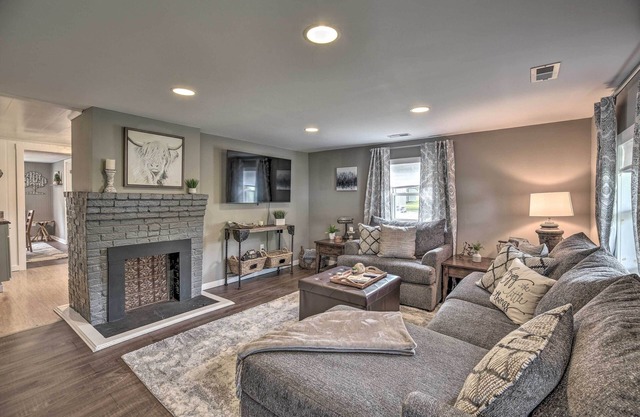 Damascus Cottage w/Fire Pit - 1 Mi to Trails
