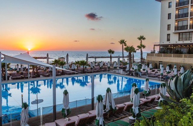 Dan Accadia Hotel