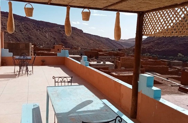 Darbrahim Resto Beds
