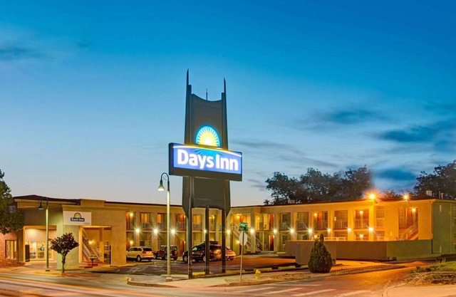 Days Inn by Wyndham Albuquerque Downtown