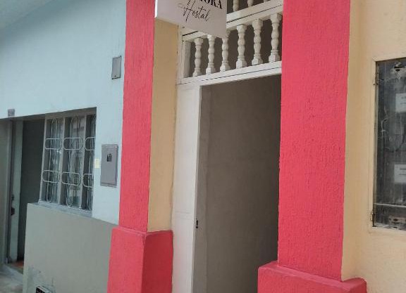 De La Mora Hostal