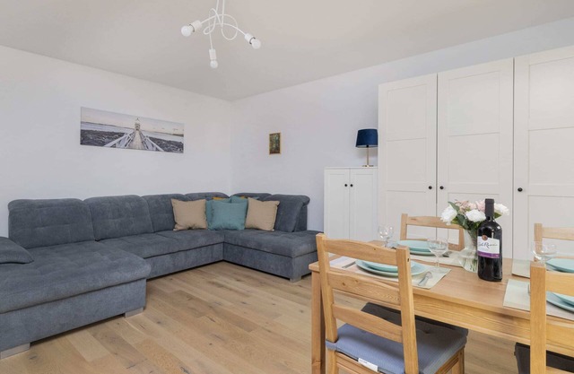 Dedala 10/III | Apartment near Beach | Parking