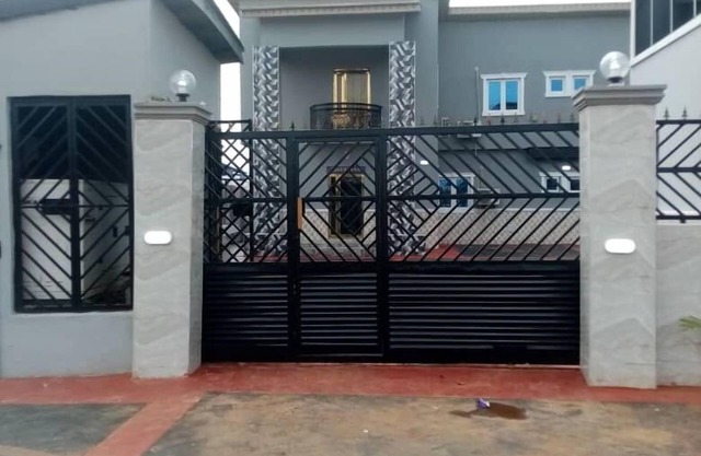 DEEP DIAMOND EXCLUSIVE HOTEL AND SUITES