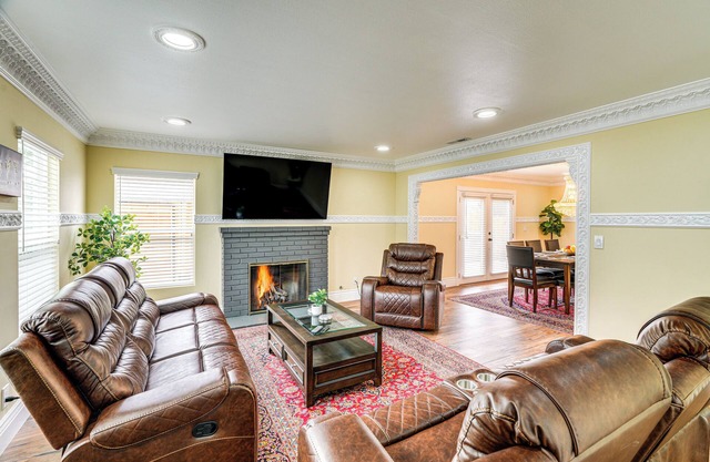 Del Rey Oaks Vacation Home w/Mini-Golf Course!
