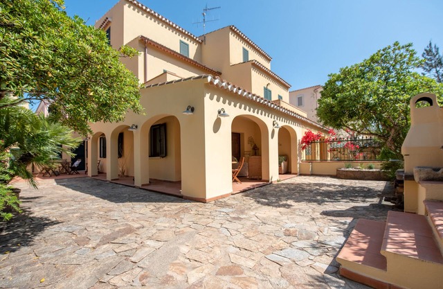Delightful apartment Orosei Gulf [with veranda]