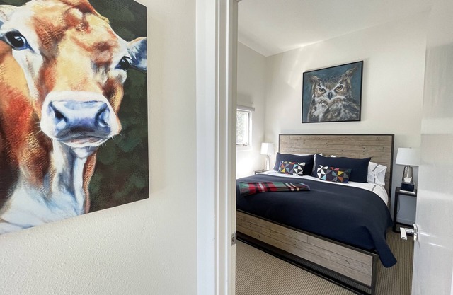 Deluxe 2 bedroom, 2 bath condo 5 min. Teton Village and GTNP.