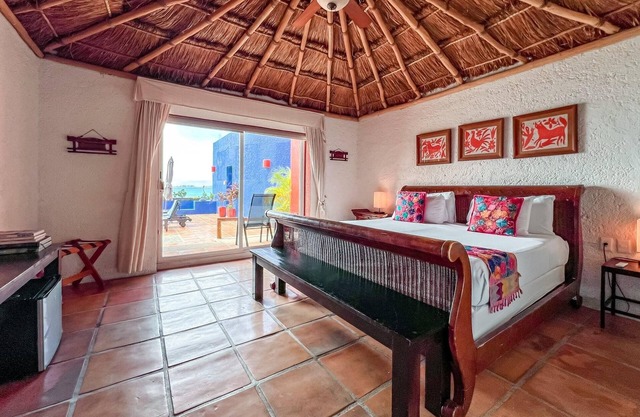 Deluxe King Room at at Casa de Los Sueños