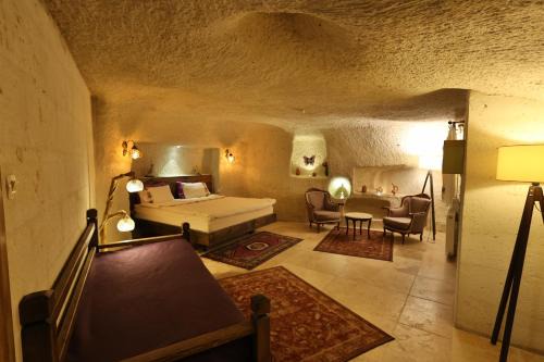 Demisos Caves Hotel