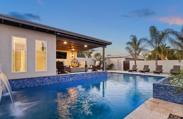 Desert Horizon | Golf Simulator, Waterslide, Private Casita, Pool & Spa