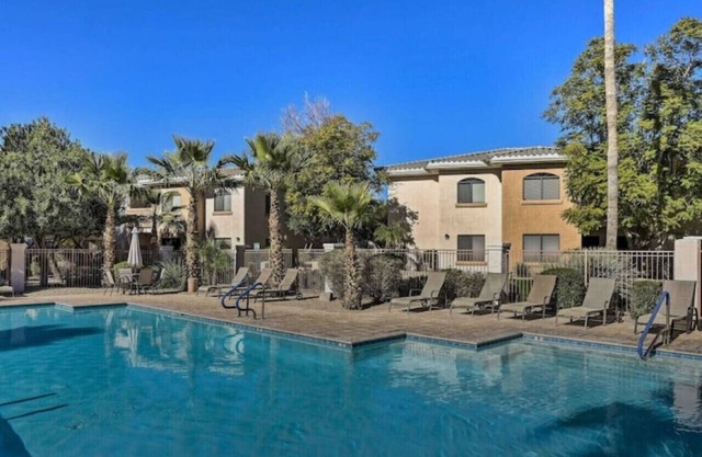 Dessert Breeze Oasis