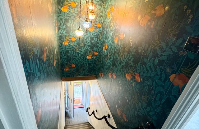 Detached 4beds - Windsor, Heathrow & London Access