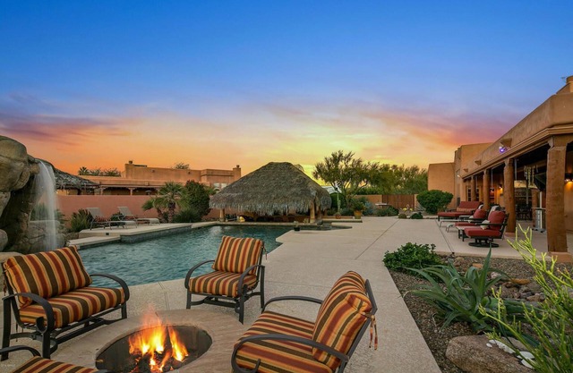 Detached Guest home 3 Queen Beds Cave Creek Quiet Close to All LOCATION!LOCATION