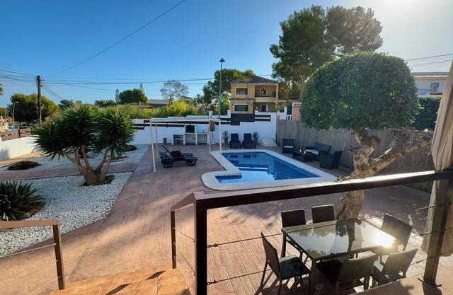 Detached villa with private pool. Balconies