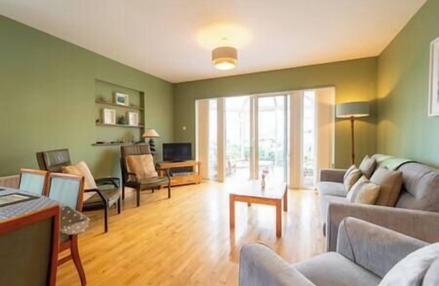 Dingle Harbour Hideaway