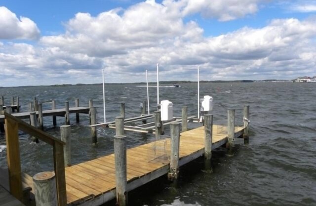 Direct Bay Front, Panoramic Bay and Sunset Views, Boat Dock/Slip, Large porch on the wide open bay!