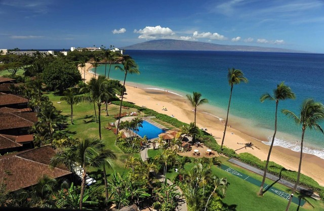 Dive Into Your Summer Vacation! 2 Units with Ocean View, Beachfront Location!