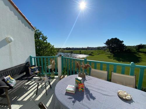 Djiiméé, Piscine & vue apaisante sur Golf, 5 pers
