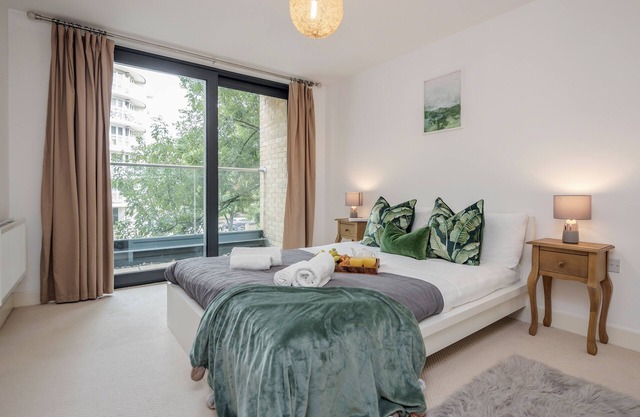 ★Docklands 1★Outstanding Apt★Station/Shop/02Arena★