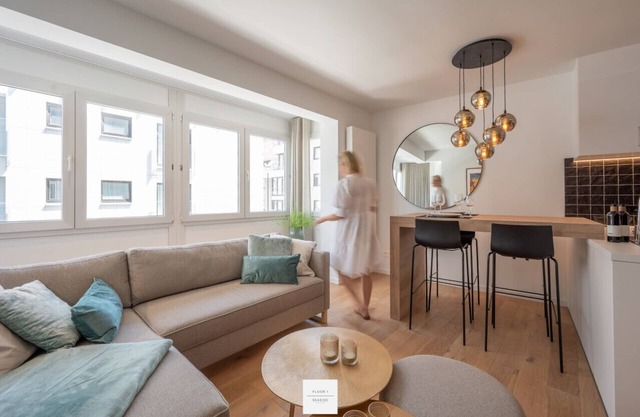 Docks Floor, a fully renovated and compact seaside home