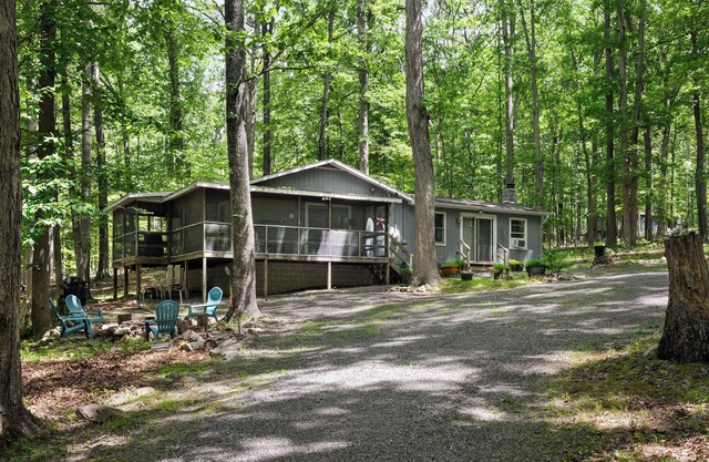 Dog-Friendly w Hot Tub, Fire Pit & River Access