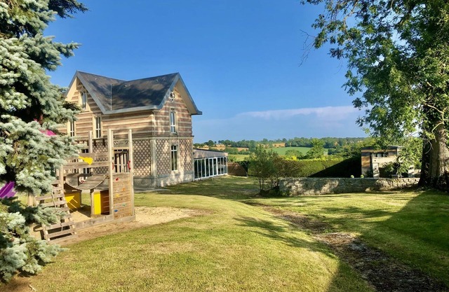 Domaine de Lalie 20 people : tiny house, tennis, 8min sea