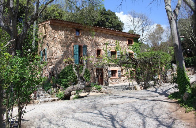 DOMAINE DE SAINT AMOUR/LA BASTIDE-ESTATE FROM THE 18TH CENTURY