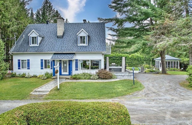Domaine Ormes| Hot Tub | Lake | Pool Table | Kayak