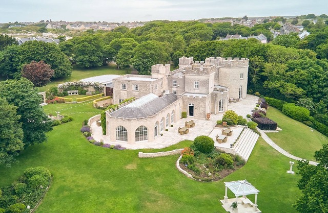 Dorset Castle - Nine Bedroom Castle, Sleeps 20
