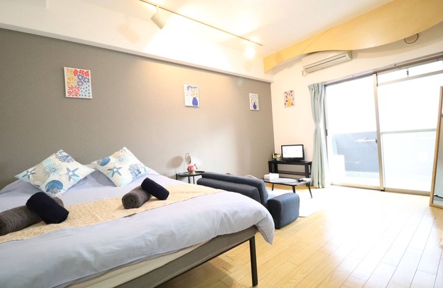 Dotonbori 4 Min Walk・Kuromon Market 8 Min Walk・Shinsaibashi 8 Min Walk・Namba1Sta