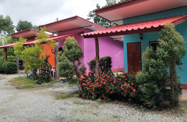 Douangjinda Resort