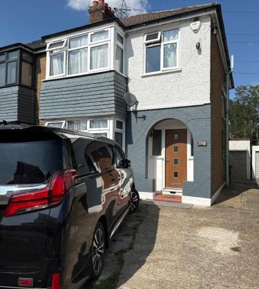 Double Room studio For Guest in Sutton