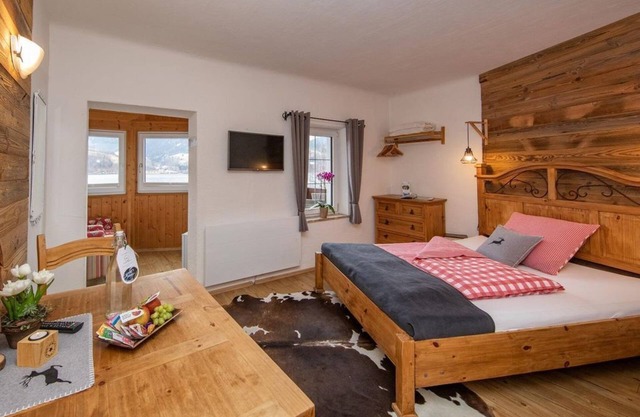 Double Room with Balcony & Winter Garden Lake View - Ditzer, Haus